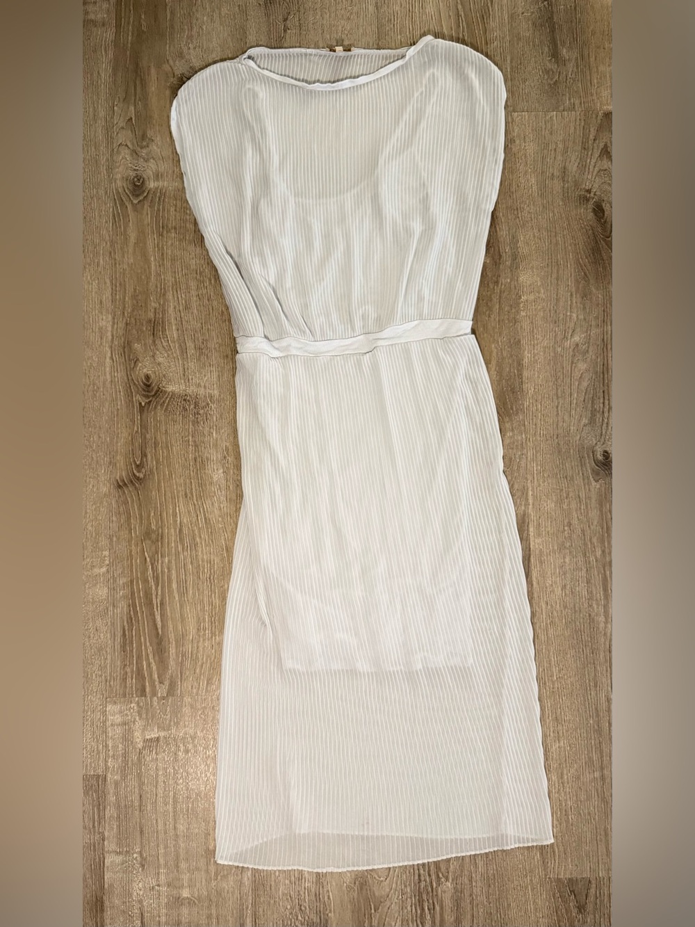 Anthropologie BORDEAUX midi Elegant Pleated Cap-Sleeve Dress in dusty blue - Picture 2 of 8